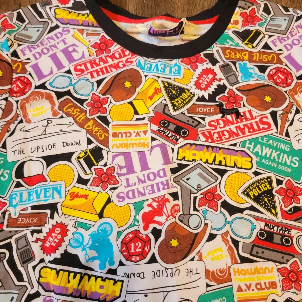 Stranger Things Peter Alexander Loungewear Pullover Sweatshirt - Picture 3 of 9